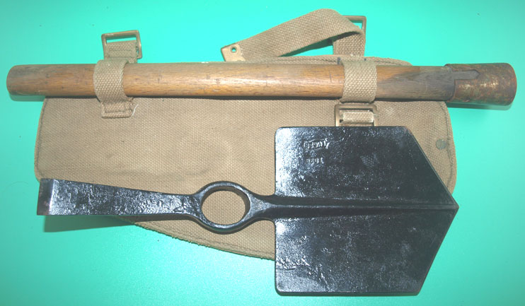 37 Pattern Entrenching Tool Set near unissued £85.00
